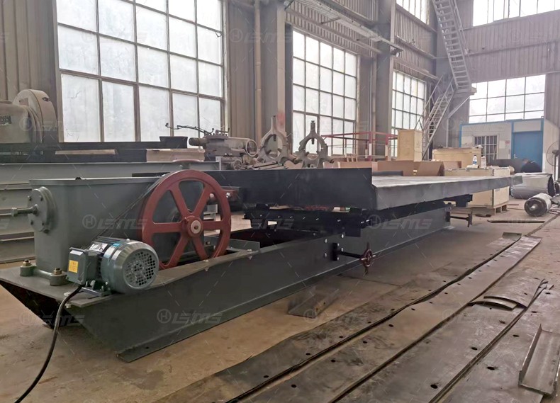 環(huán)球重工科技搖床工廠試機(jī)現(xiàn)場